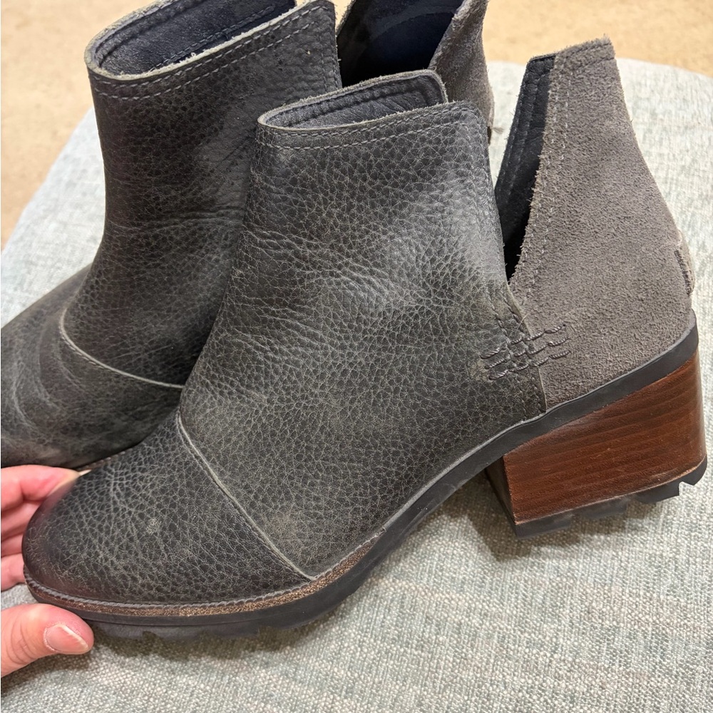 Women's Sorel Cate ankle boots